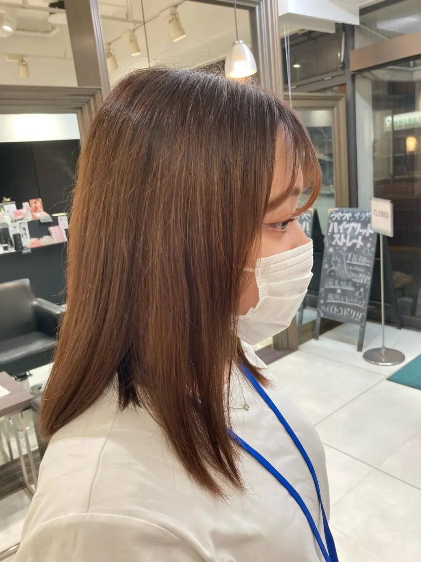 ミディアム 縮毛矯正 透明感カラー 板橋 島村美咲のヘアスタイル