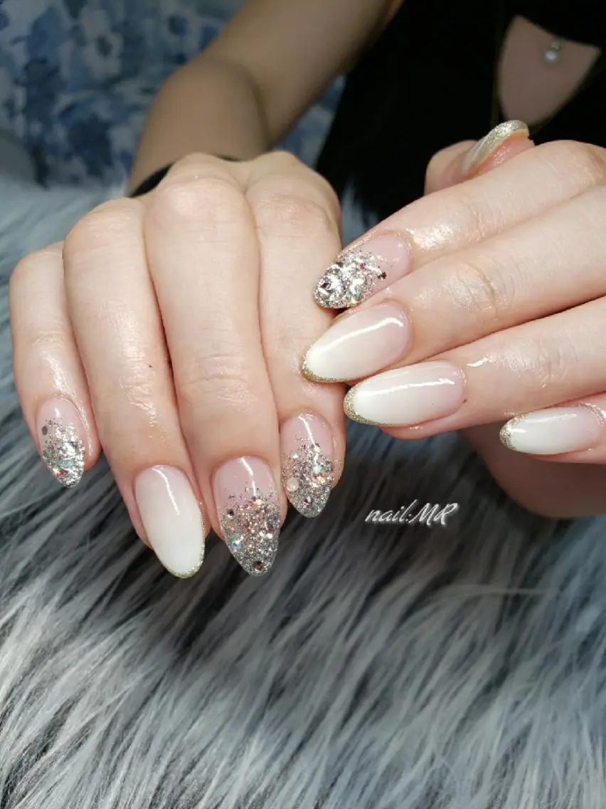 ネイル グラデーション ホワイト Nail salon Coco【溝の口駅】のネイルデザイン