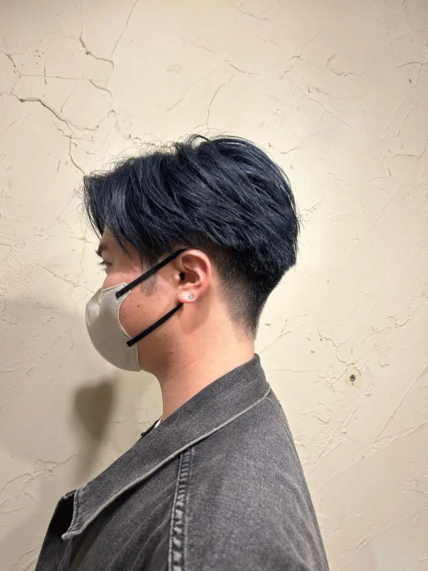 カラー メンズ 千葉 景虎のヘアスタイル
