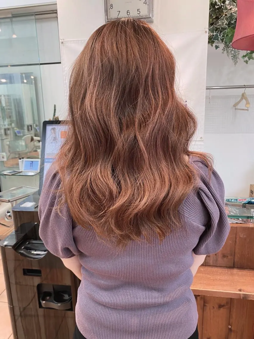 ロング ハイライト カット ヘアカラー トリートメント カラー特化 横川　翔希のヘアスタイル