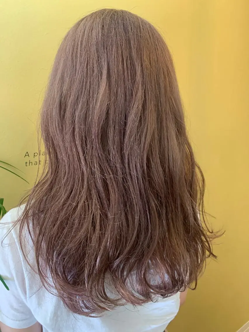 ロング カラー ベージュカラー ラベンダーカラー ラベンダーベージュ カット ヘアカラー トリートメント hubhair レイヤー/透明感のヘアスタイル
