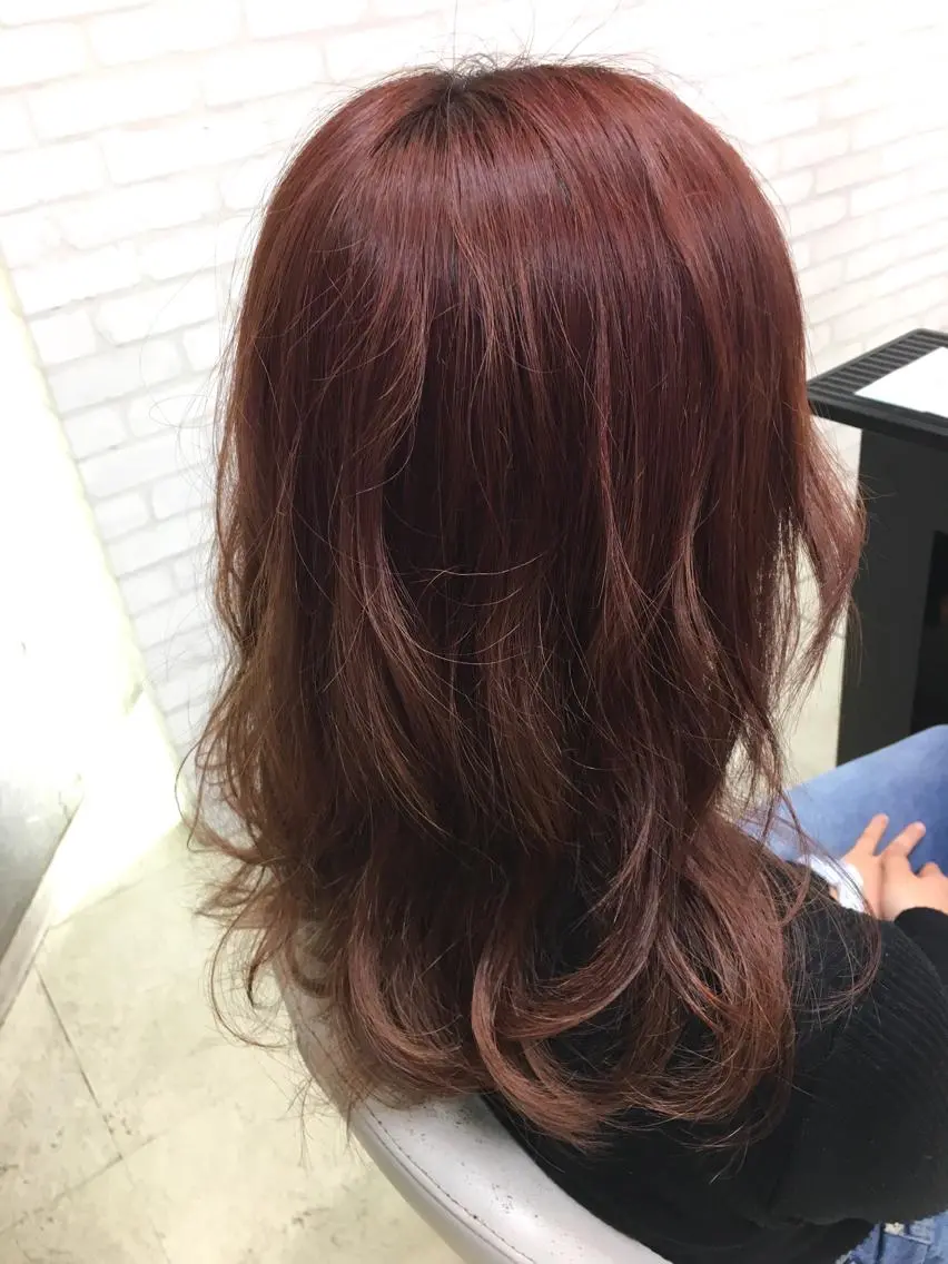 セミロング 髪質改善×レイヤー 高嶋のヘアスタイル