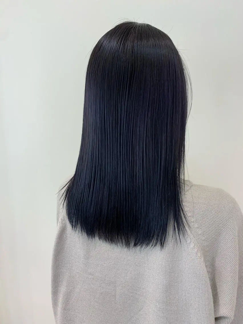 ミディアム カラー 黒髪 ブルーカラー ブルーブラック 髪質改善サロン ARCHE野瀬冬馬のヘアスタイル