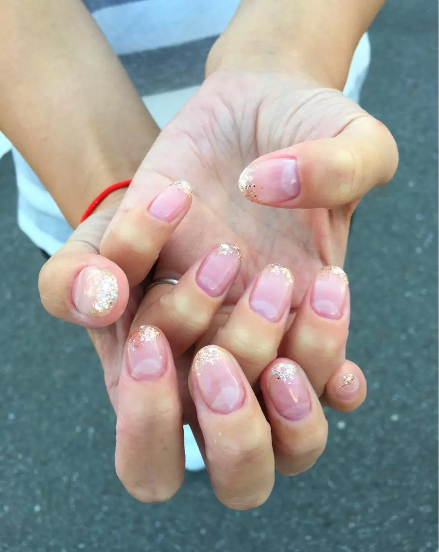 ネイル ラメ(グリッター) ハンドネイル nouva nailsのネイルデザイン