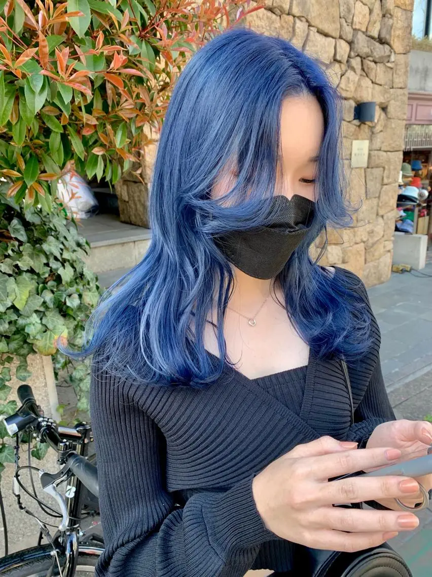 セミロング カラー ヘアカラー 🐝 hachi🐝のヘアスタイル