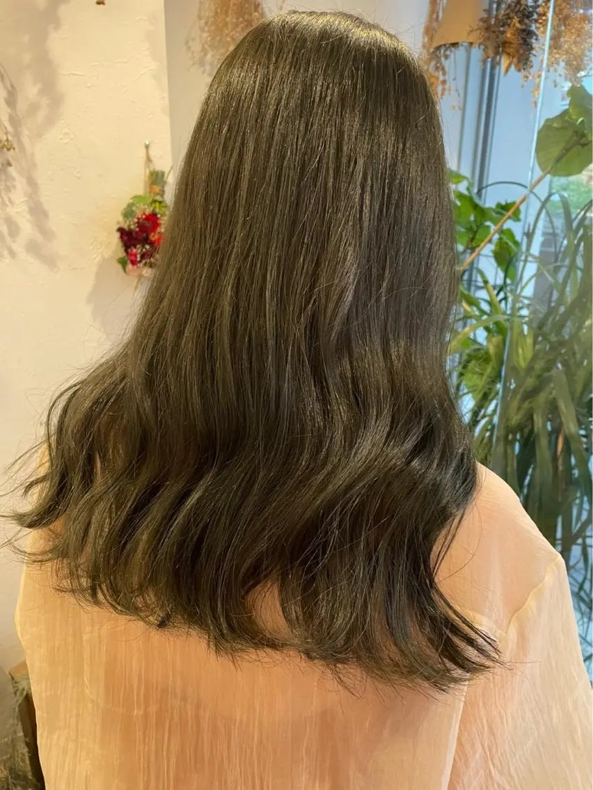 ロング カラー ブリーチ ブリーチなしカラー オリーブカラー ヘアカラー m ā l o.🌷 サカモトマイコのヘアスタイル
