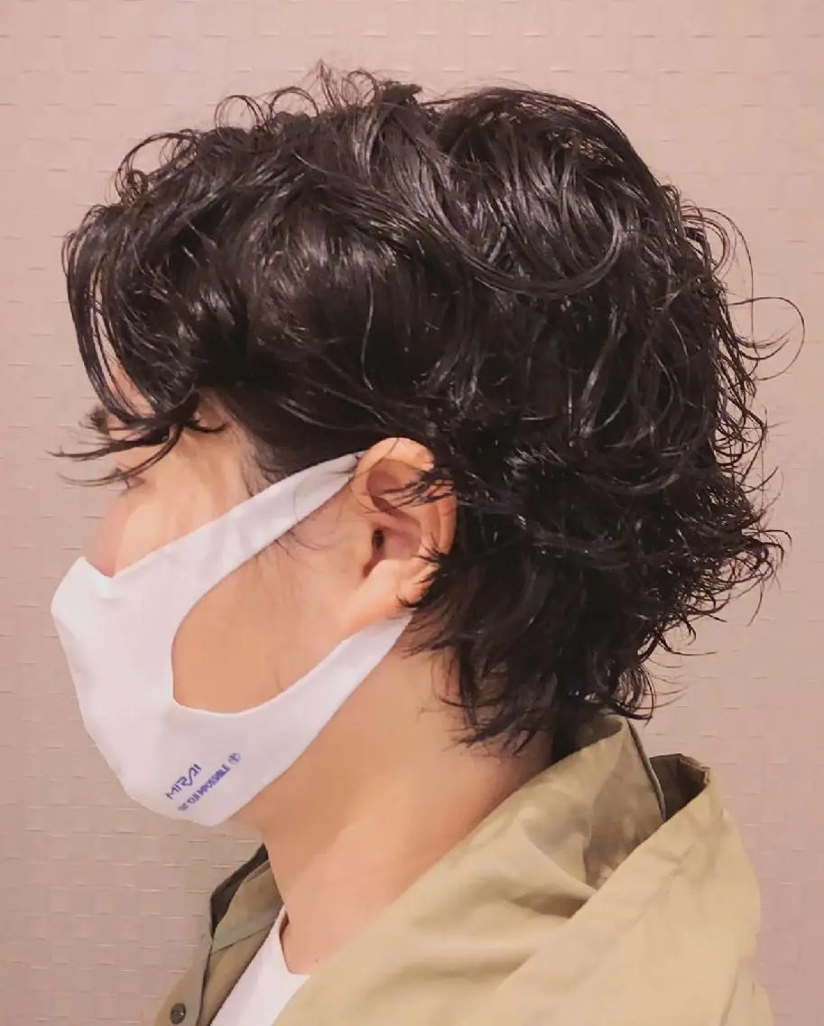 メンズ センターパート 大橋 弘一のヘアスタイル