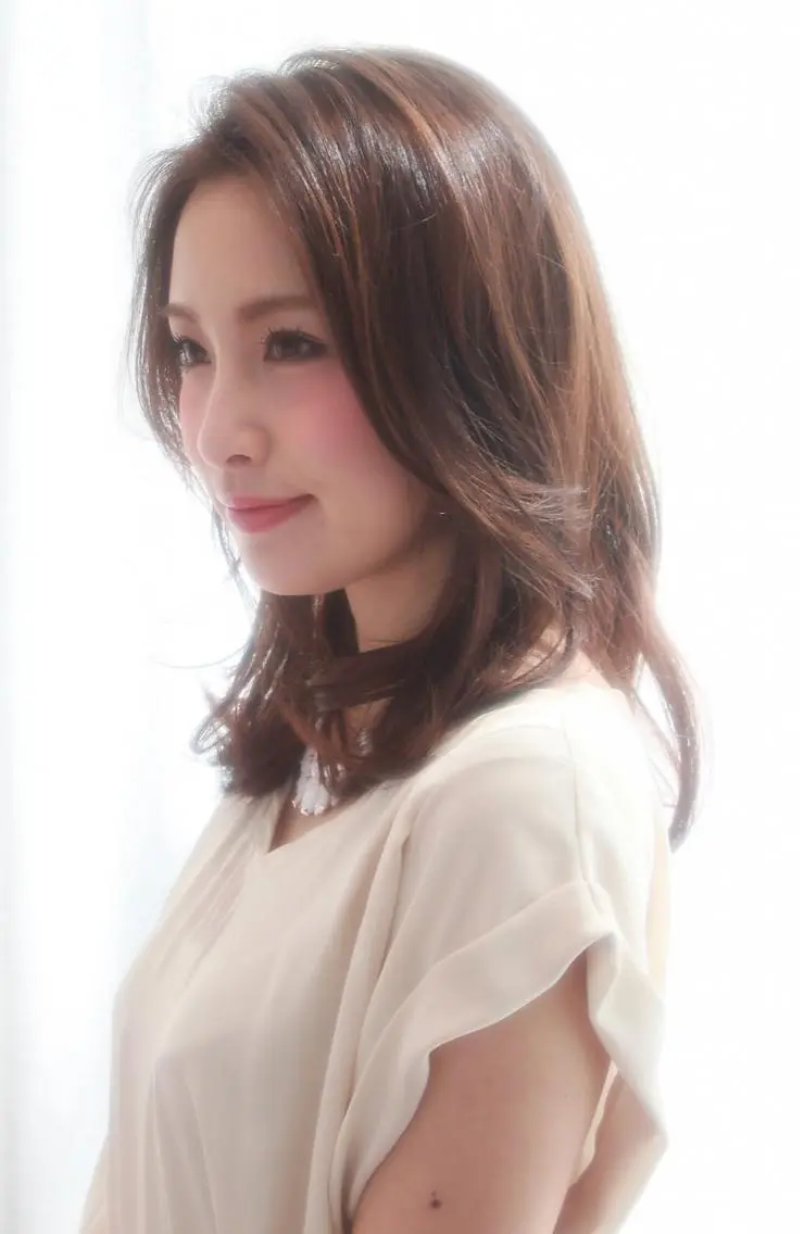 セミロング カット 縮毛矯正 トリートメント しが りょーたのヘアスタイル