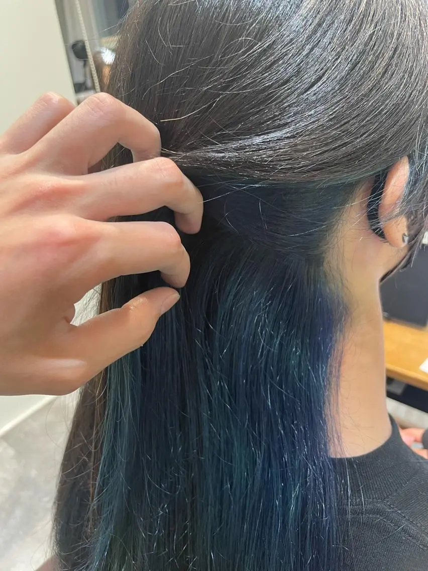 ロング 港南台短髪特化 フェザーパーマのヘアスタイル