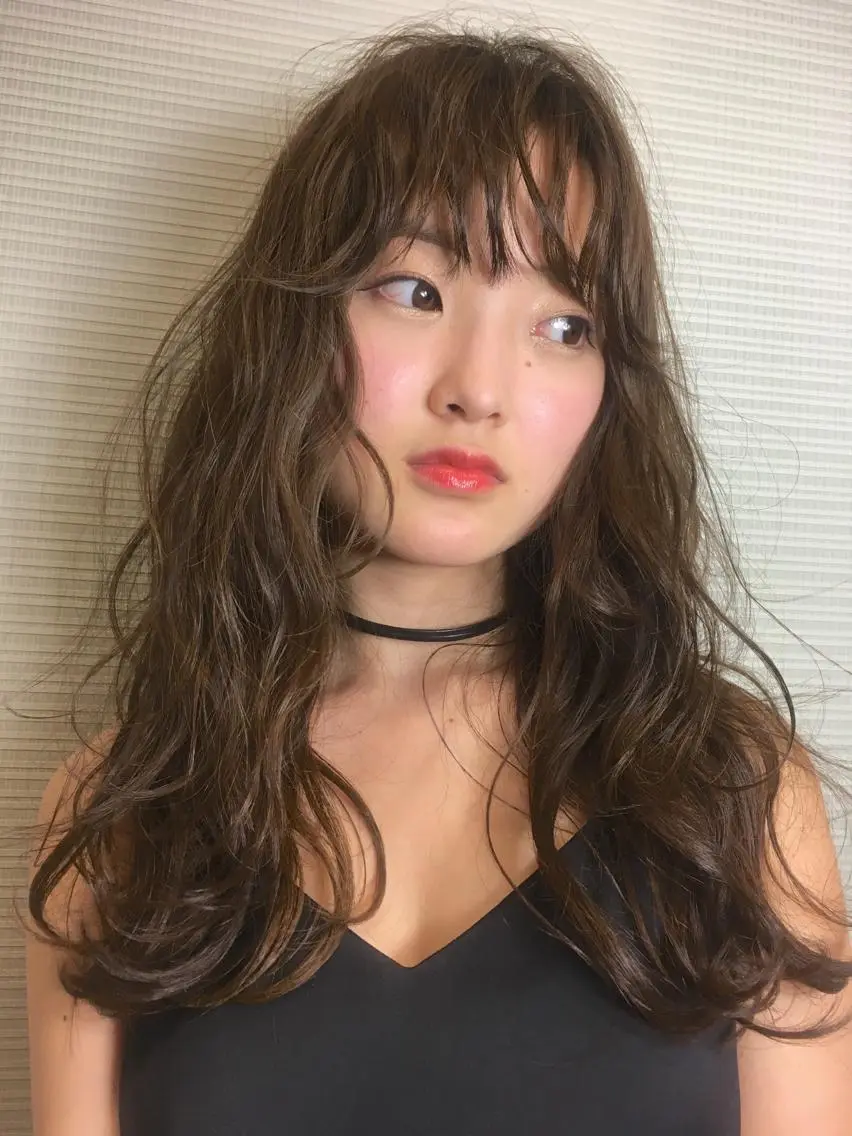 ロング ヘアアレンジ 栗林 実莉のネイルデザイン