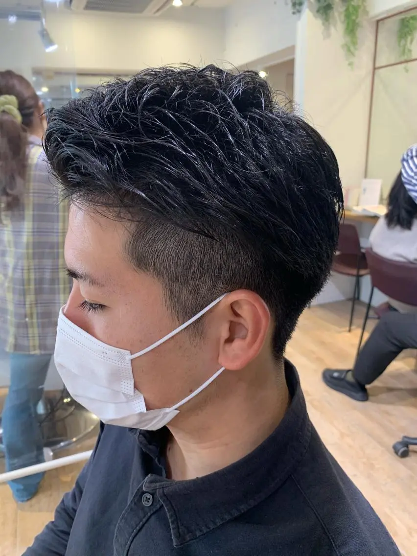 メンズ 刈り上げ ✨カラー支持No.1 🧸ワキ カナコ🧸のヘアスタイル
