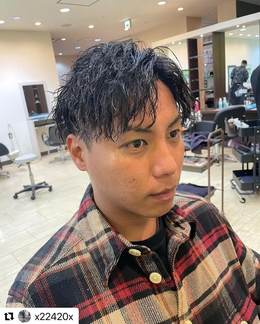 ショート カラー パーマ メンズ メンズパーマ ツイストスパイラルパーマ 波巻きパーマ ニュアンスパーマ スパイラルパーマ 🩷Eny terrace🩷のヘアスタイル