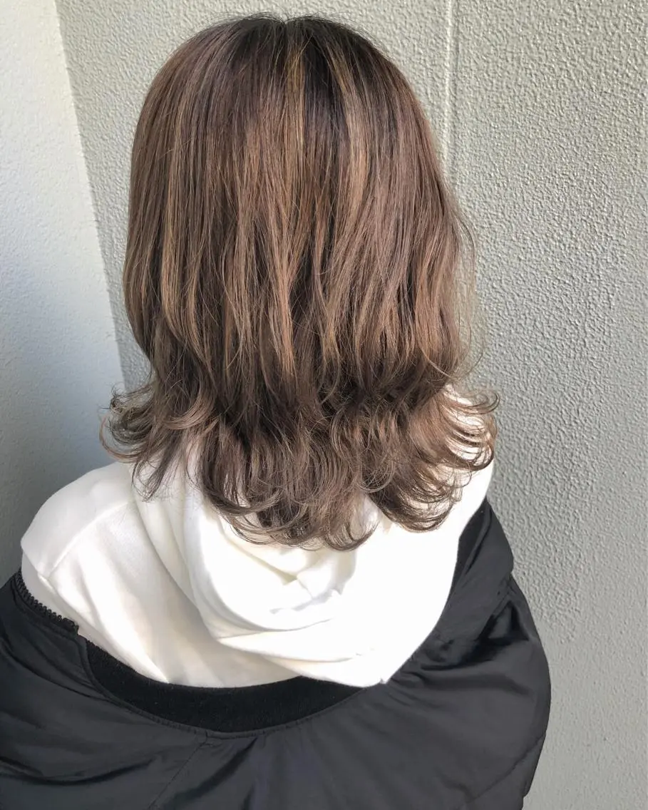 ミディアム シールエクステ エクステ ヘアカラー Loob.TOKYO MIYA🌈のヘアスタイル