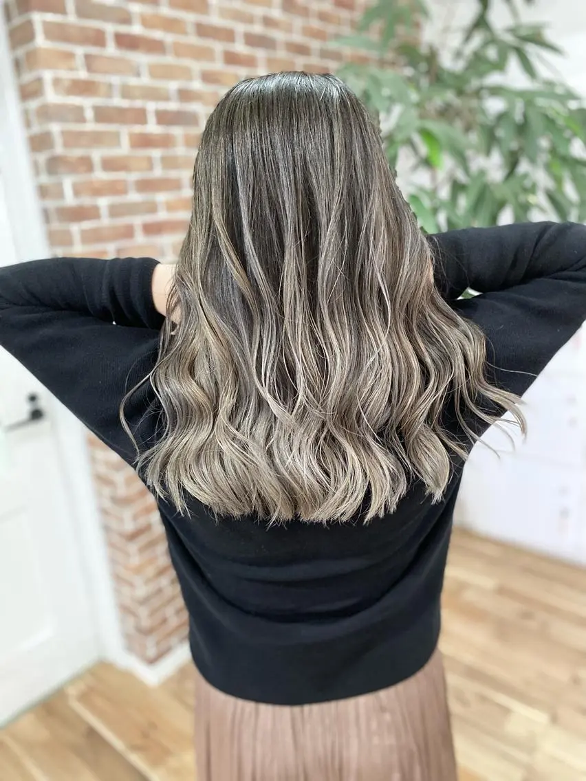 セミロング カラー ヘアアレンジ 久米 治仁のヘアスタイル