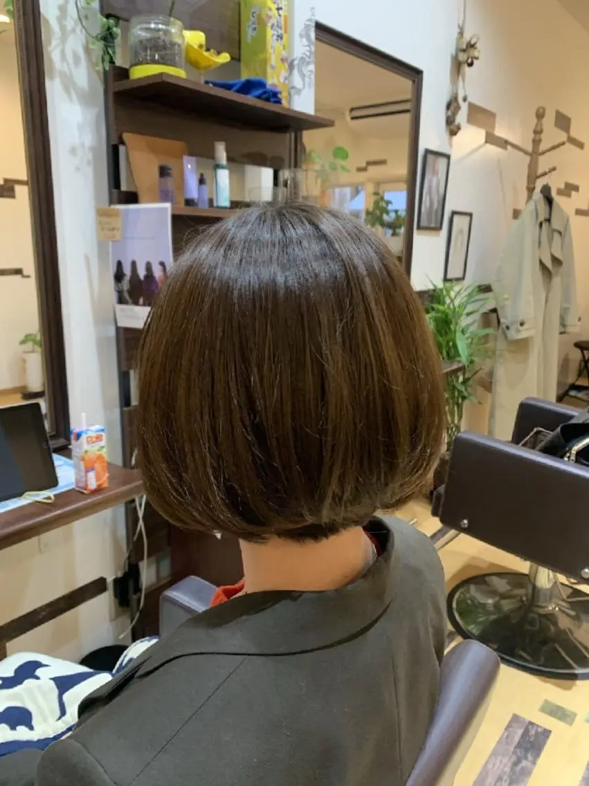 ショート ヘアカラー サトウ シューイチのヘアスタイル