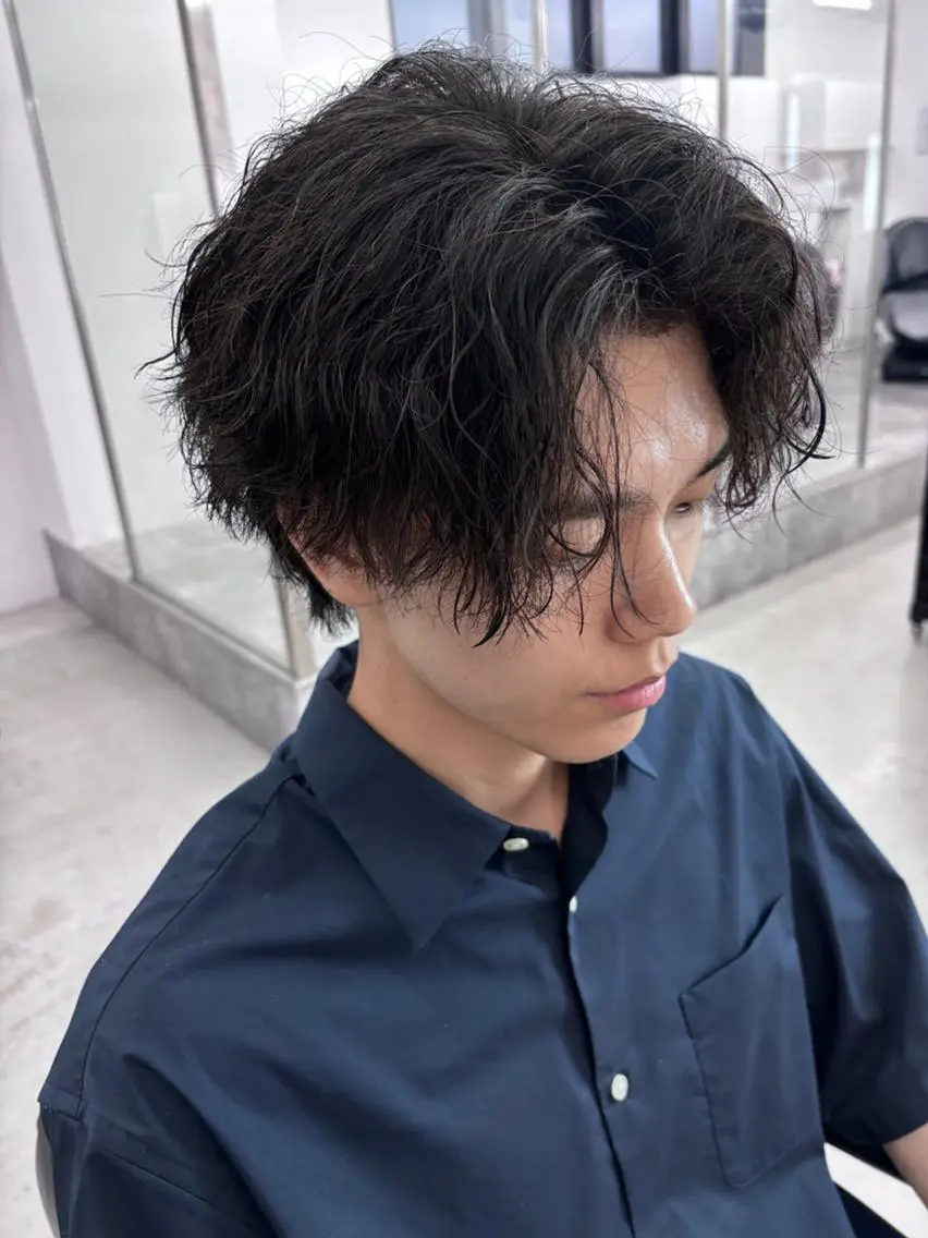 ショート Lond LOGANのヘアスタイル