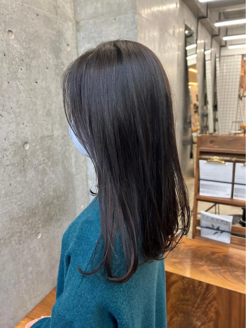 ロング 久我 彩音のヘアスタイル