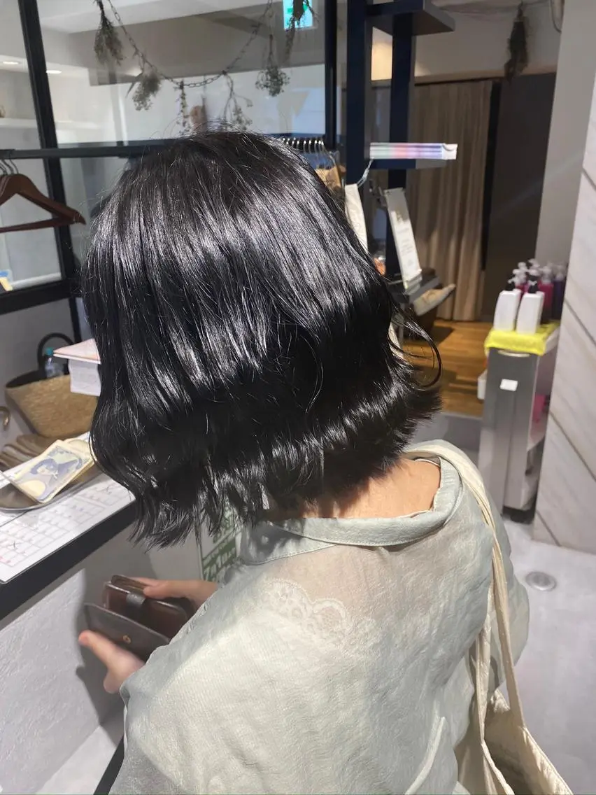 ミディアム カラー ヘアカラー ベージュ指名No1 加賀詩織のヘアスタイル