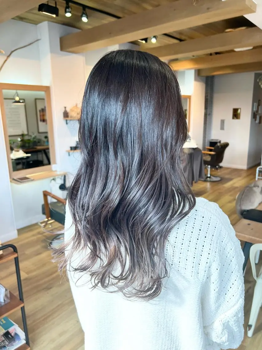 ロング カラー アッシュ ラベンダーカラー ラベンダーアッシュ 堀 望美のヘアスタイル