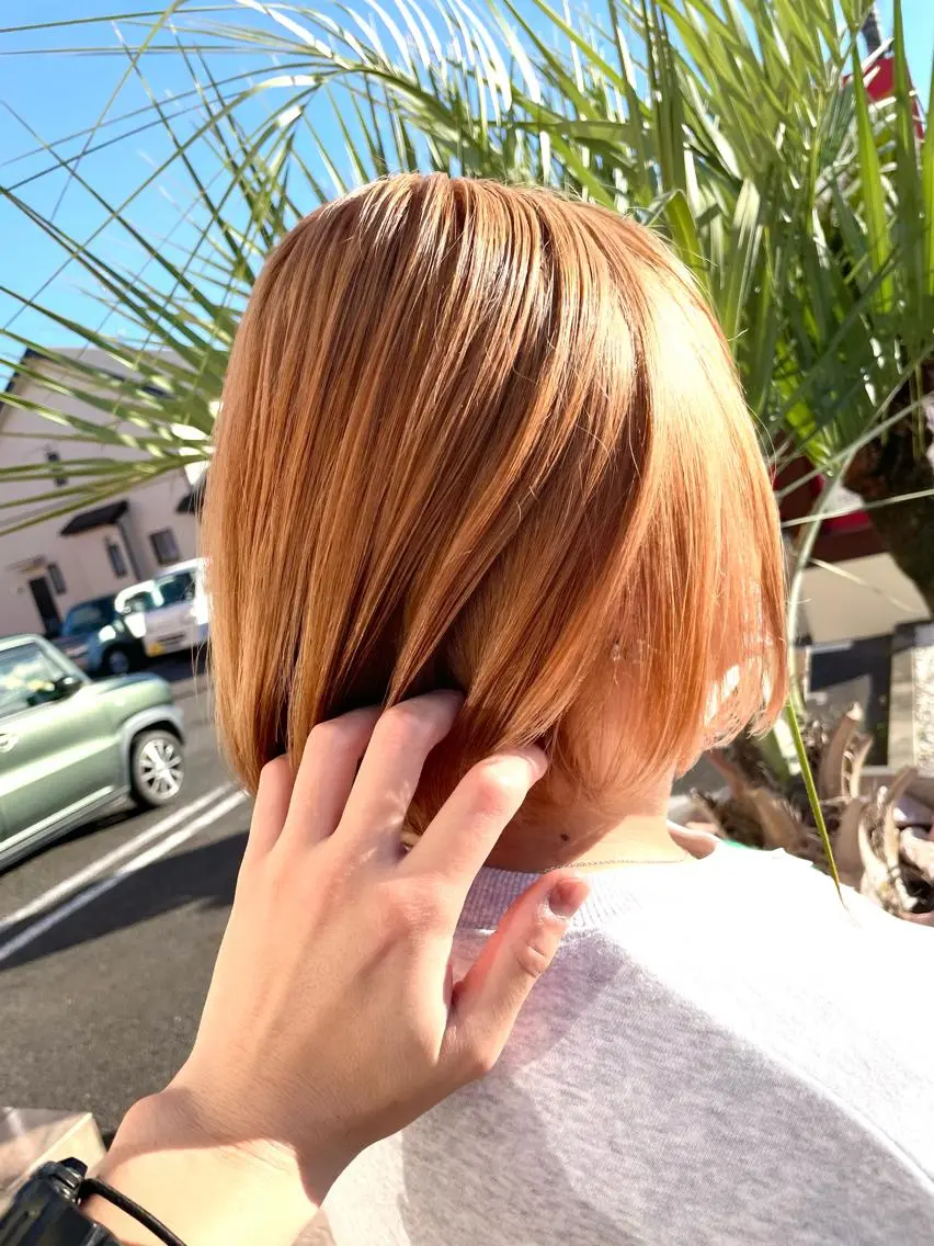 ミディアム カラー カット ヘアカラー トリートメント ダメージレスブリーチ HIROSHIのヘアスタイル