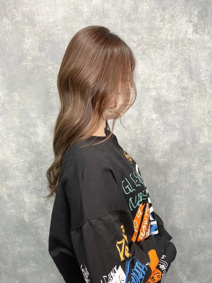ロング カット ヘアカラー en Siena エンシエナのヘアスタイル