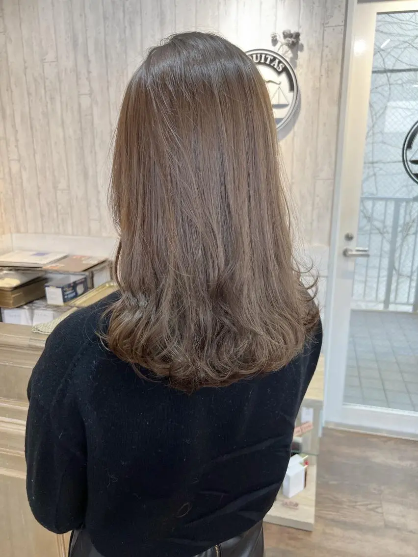 カラー ベージュカラー ブリーチ ケアブリーチ 透明感カラー ダブルカラー ヘアカラー 初めてでも失敗しない 透明感カラー　Miiのヘアスタイル