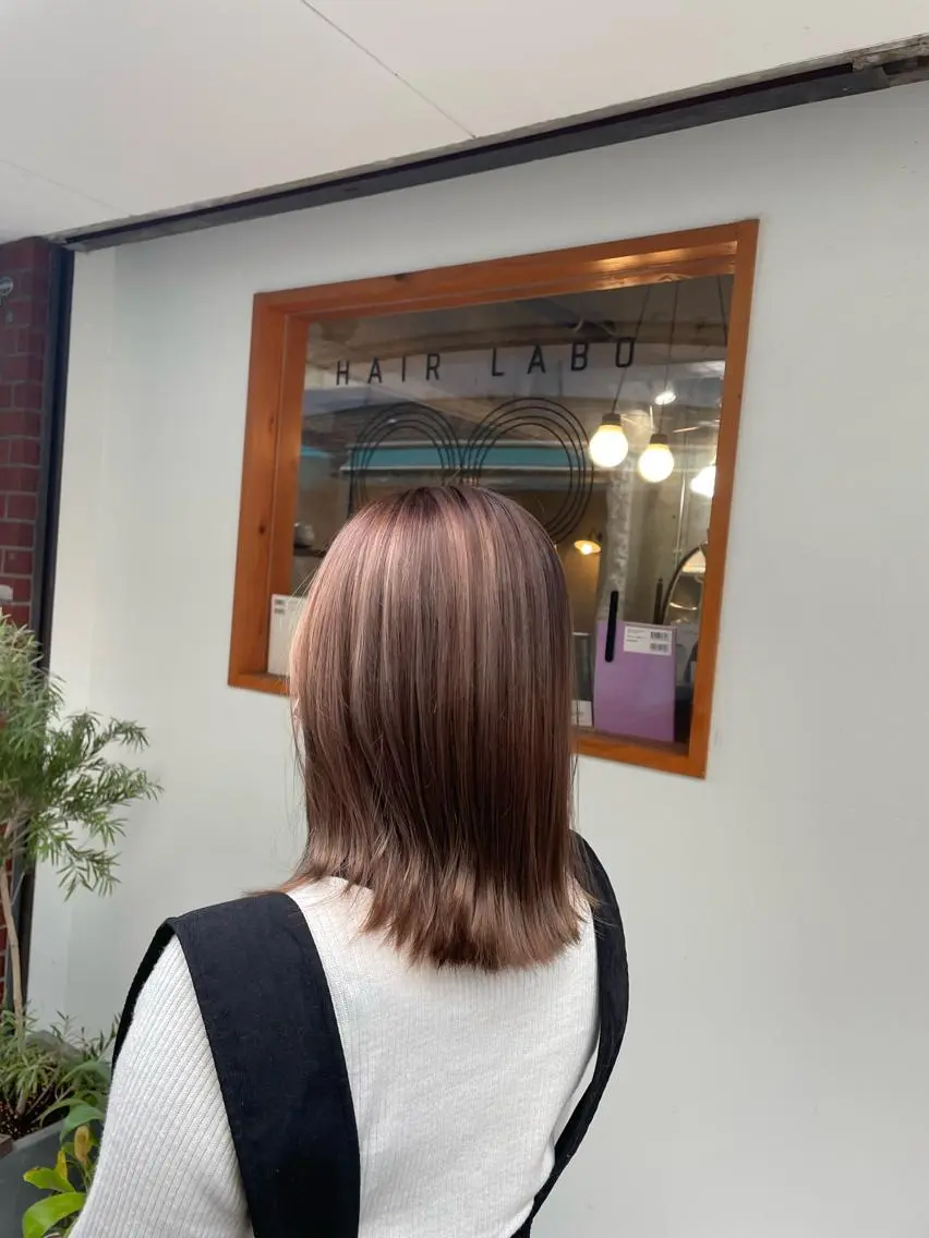 ミディアム 高山 妃のヘアスタイル
