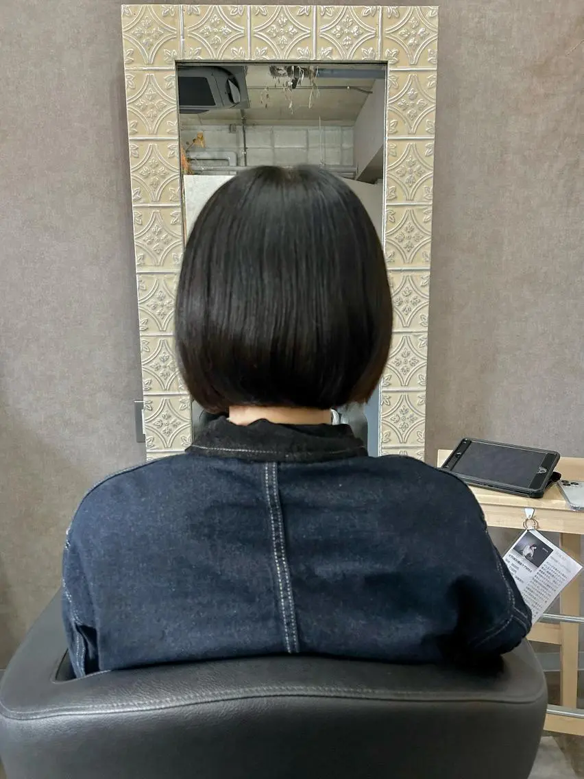 ミディアム ボブ giniro ホソミのヘアスタイル