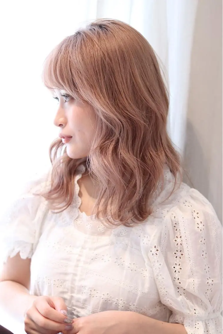 セミロング 及川まき オリーブ グレージュカラー♪のヘアスタイル