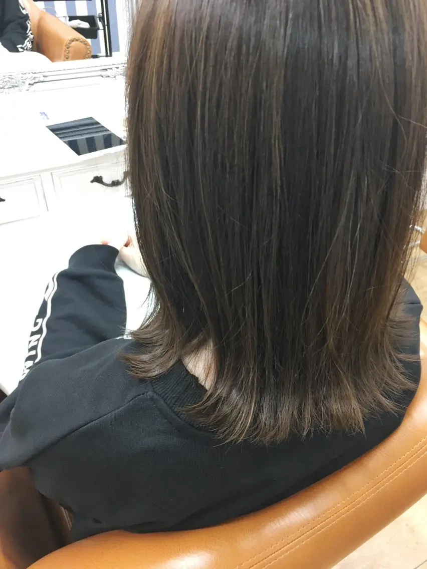ミディアム カラー noa ノアのヘアスタイル