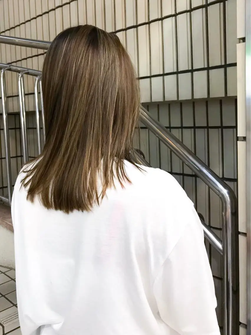 ミディアム カラー 🍀ブリーチ/艶カラ ー🍀 コイケのヘアスタイル