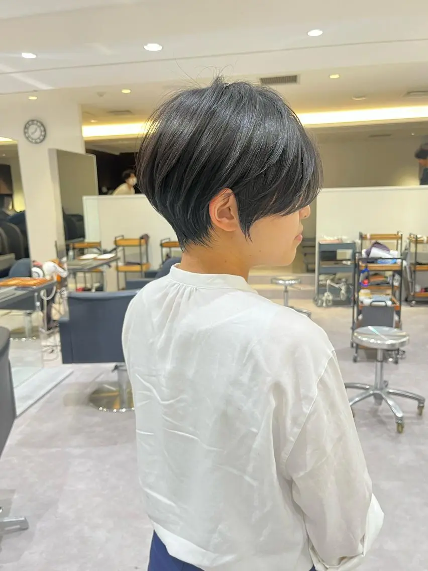 ショート カット 襟足でお悩みの方✂︎ くびれ職人ハシモトのヘアスタイル
