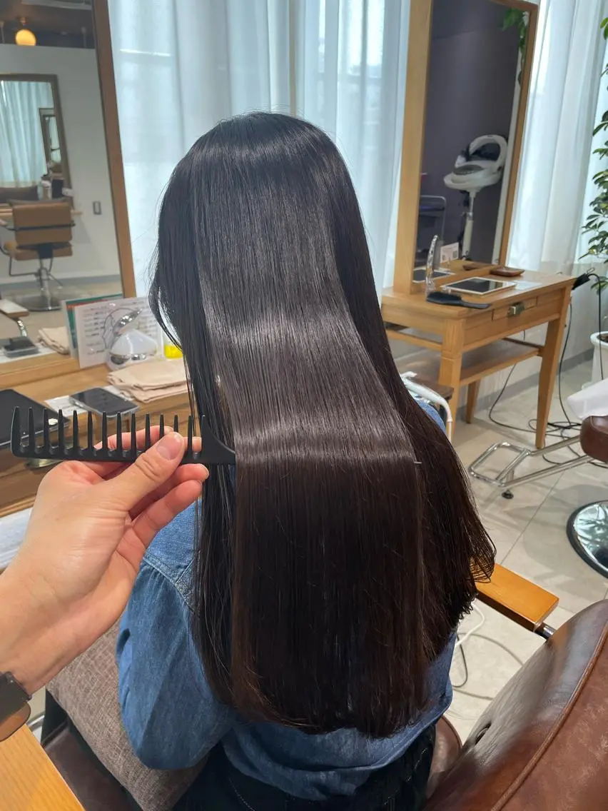 ロング カラー パーマ ブリーチ ケアカラー 髪質改善 韓国風ヘア 似合わせカット カット ヘアカラー トリートメント ヘッドスパ 過去一の柔髪ヘア 🌿einshairのヘアスタイル