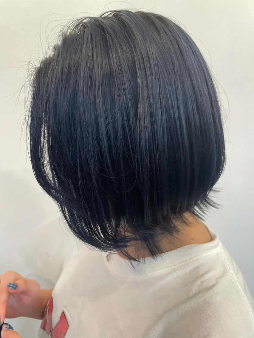 カラー ブルーカラー ネイビーカラー ヘアカラー トリートメント 🦄垢抜けボブ特化× 暖色カラー未来🦄のヘアスタイル