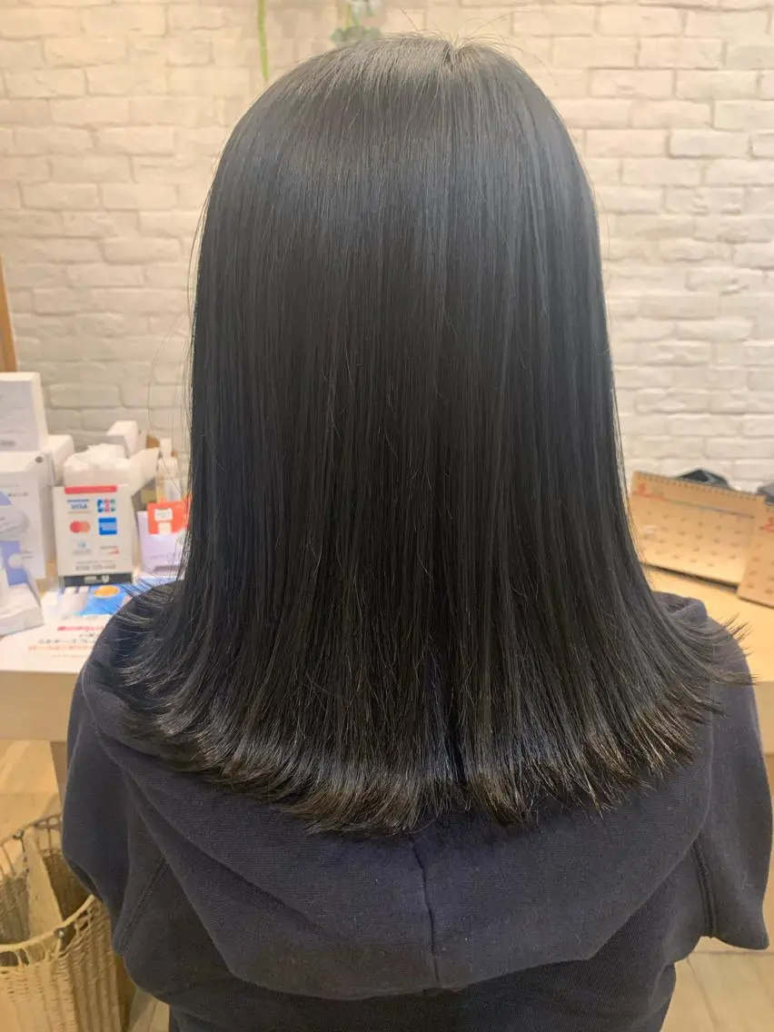 ミディアム ボブ 外ハネヘア 森本 美咲のヘアスタイル