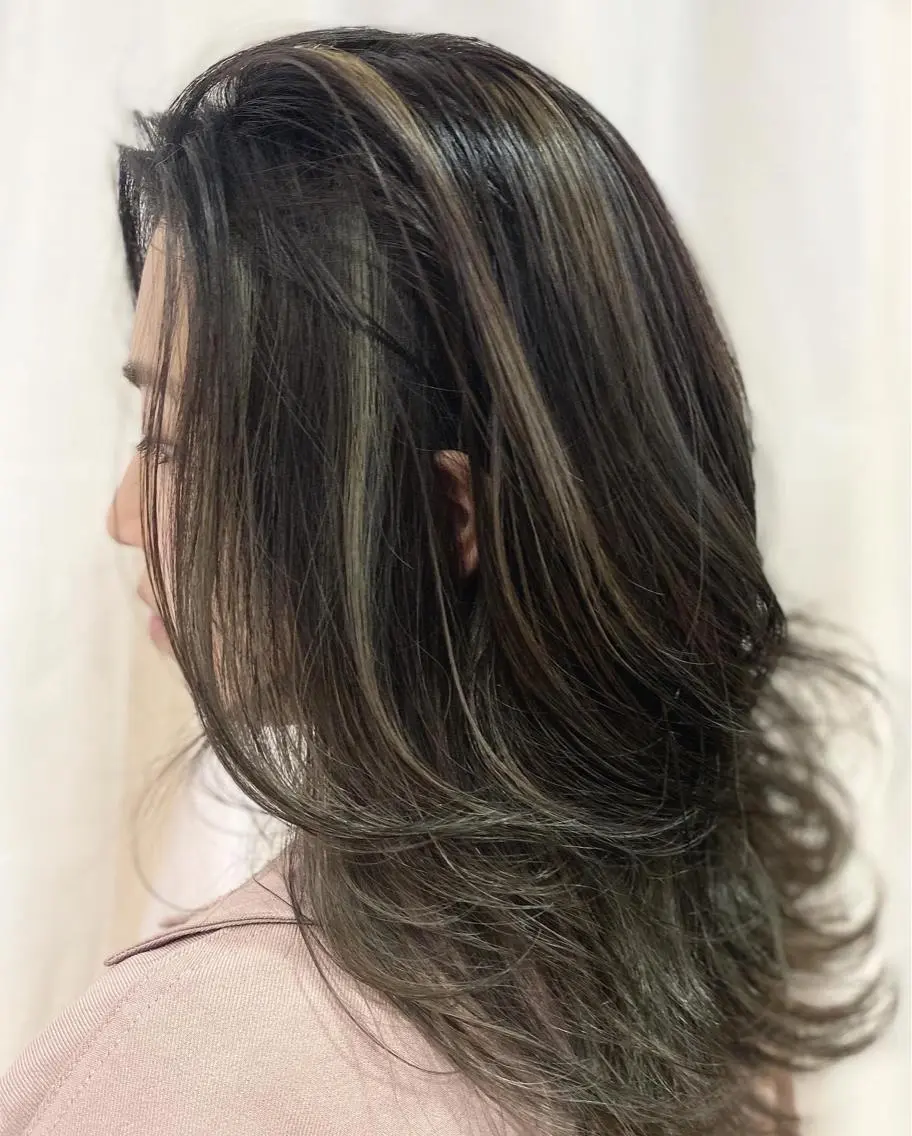 ミディアム カラー ヘアアレンジ バレイヤージュ レイヤーカット シールエクステ専門店 Spira藤崎宮のヘアスタイル