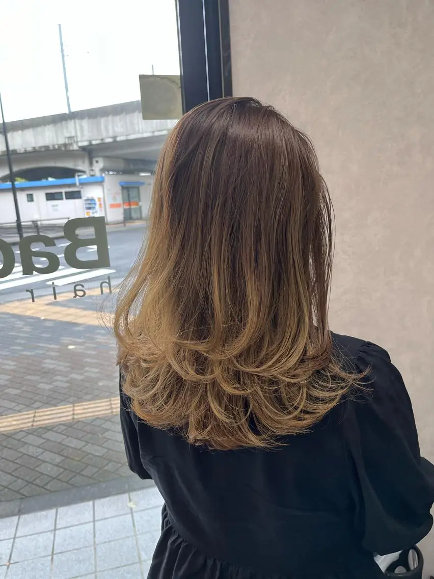 ミディアム カット ヘアカラー 菊地 旬のヘアスタイル