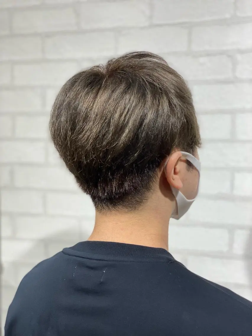 ショート カラー メンズ メンズブリーチ マッシュ 刈り上げ ベージュカラー ブリーチ ✨ハイトーン カラー福岡拓也✨のヘアスタイル
