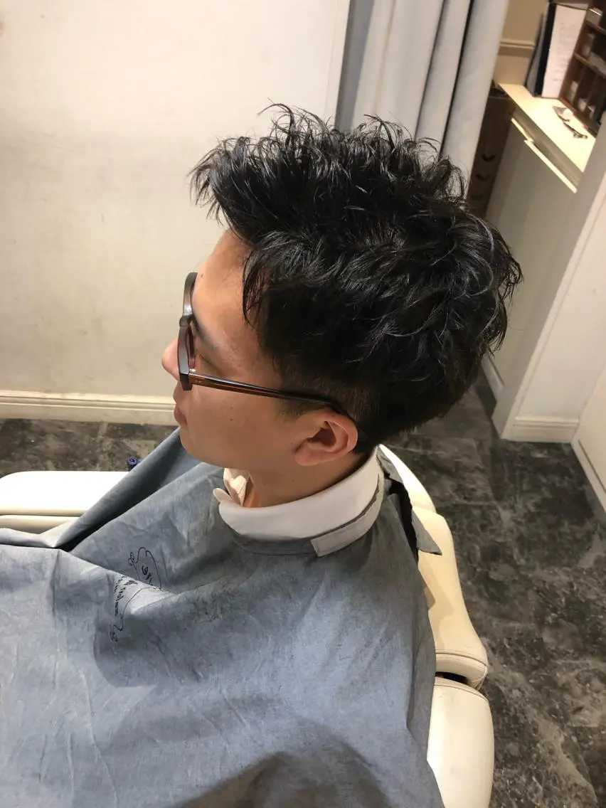 ショート パーマ 【メンズ特化サロン】 【サロモ特別価格】のヘアスタイル