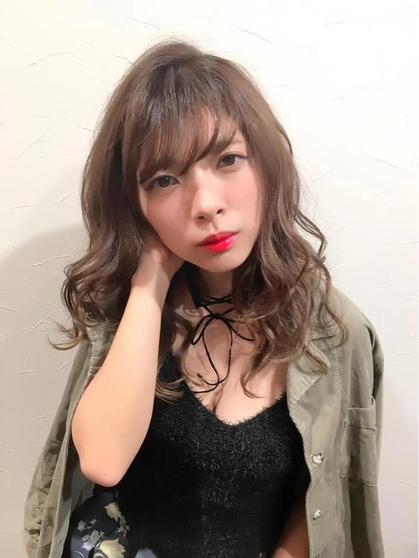 ミディアム セミロング カラー 柔らか垢抜けｶﾗｰと ｶｯﾄ🫧ASUKAのヘアスタイル