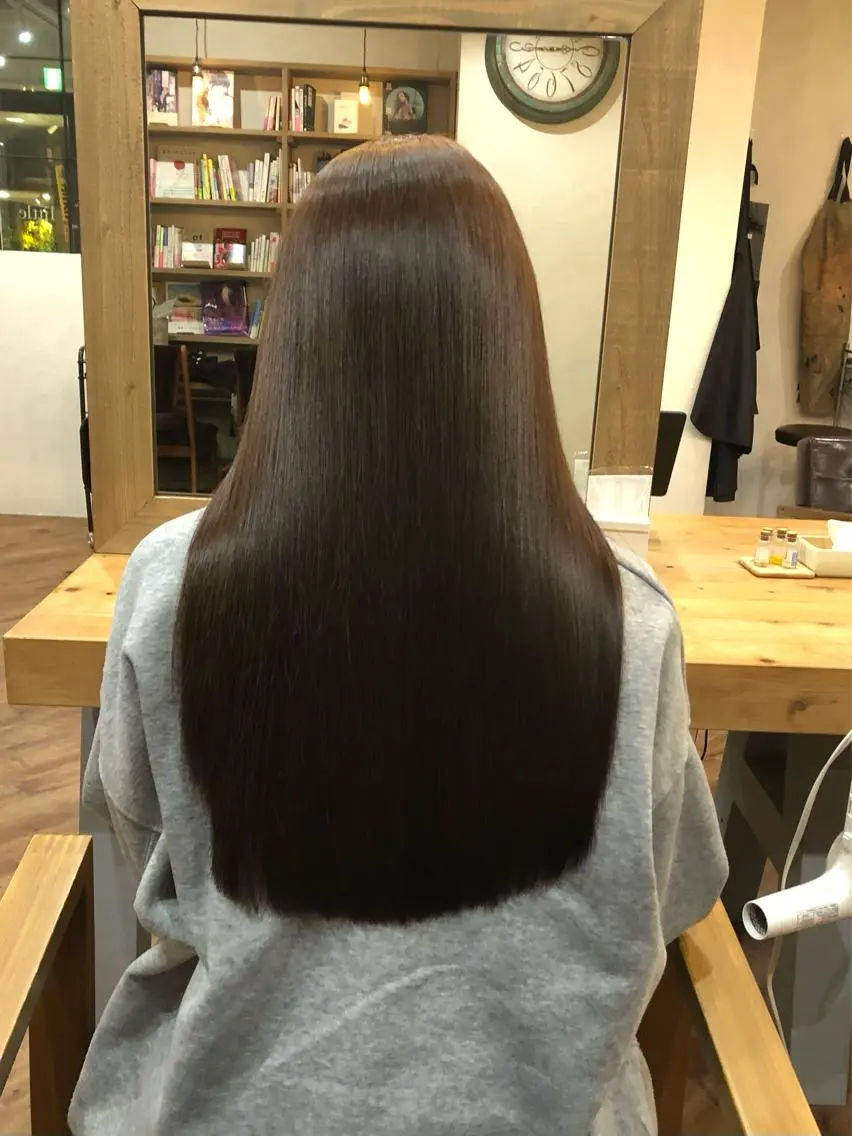 ロング 縮毛矯正/髪質改善 予約はリクエストからのヘアスタイル