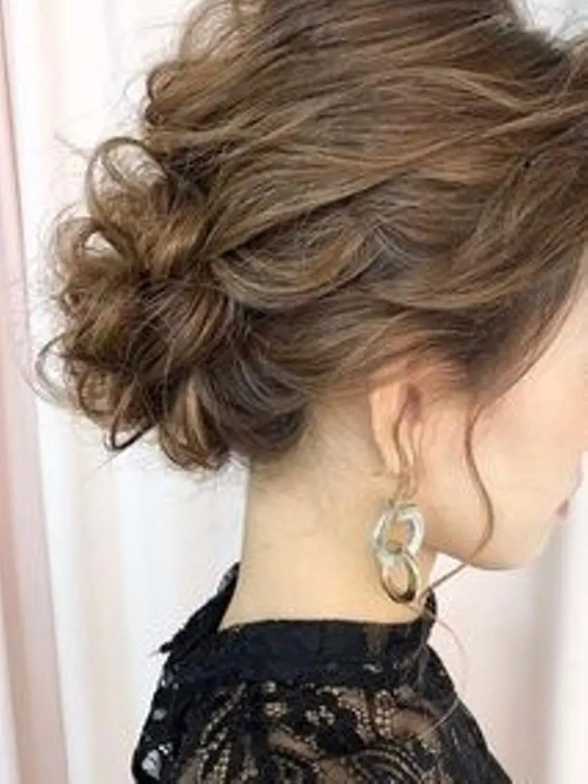 セミロング ヘアアレンジ 【公式】amble luxe池袋東口🩷のヘアスタイル