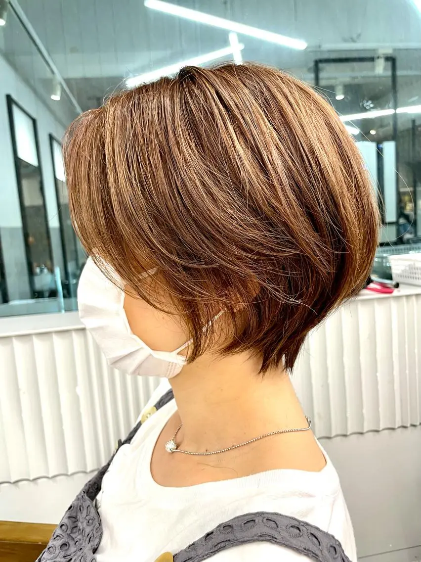 ショート カラー カット ヘアカラー 色気レイヤー& ショートはお任せ🌟のヘアスタイル