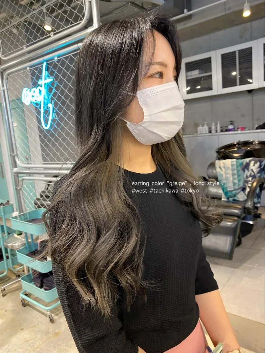 ロング カラー アッシュ ベージュカラー 透明感カラー イヤリングカラー グレージュ 竹嶌 健吾のヘアスタイル