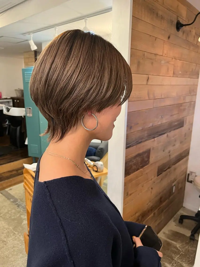 ショート カラー ブリーチ 顔周りカット ショートヘア ウルフカット カット ヘアカラー トリートメント 🍒【Lib】 AIRI 🍒のヘアスタイル