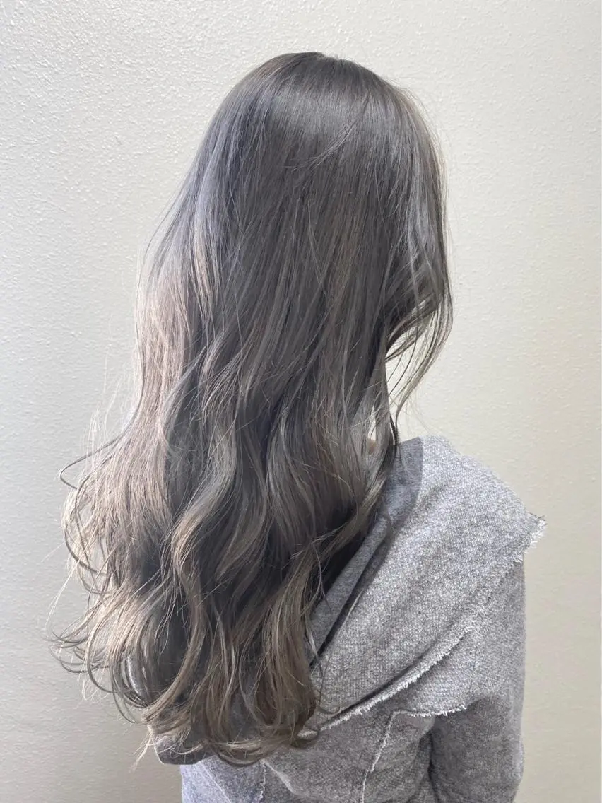 ロング カラー パーマ ヘアアレンジ メンズ キッズ ネイル マツエク・マツパ ヘアカラー トリートメント 女性専用サロン梅田 髪質改善カラーakiのヘアスタイル