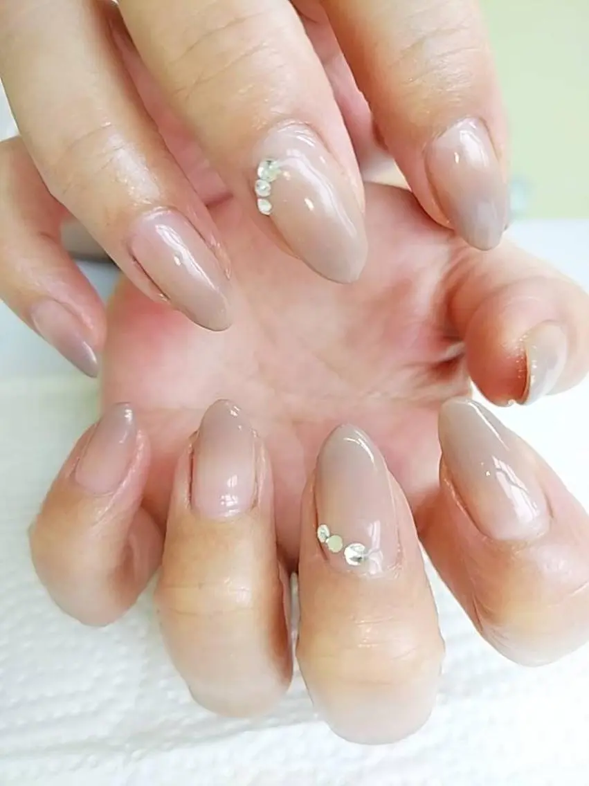 ネイル グラデーション ハンドネイル ハンドケア プライベートサロン Rosy Lilyのネイルデザイン