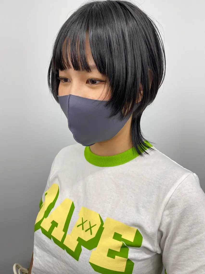 ミディアム ウルフカット 寒河江 友花のヘアスタイル