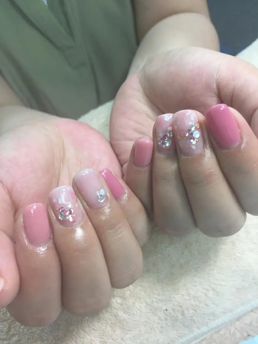 ネイル 坂田(山下) 澄香のネイルデザイン