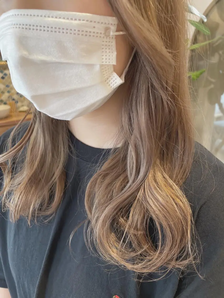 ロング カラー レイヤー🇰🇷小顔 見せ顔周り💕トモミのヘアスタイル
